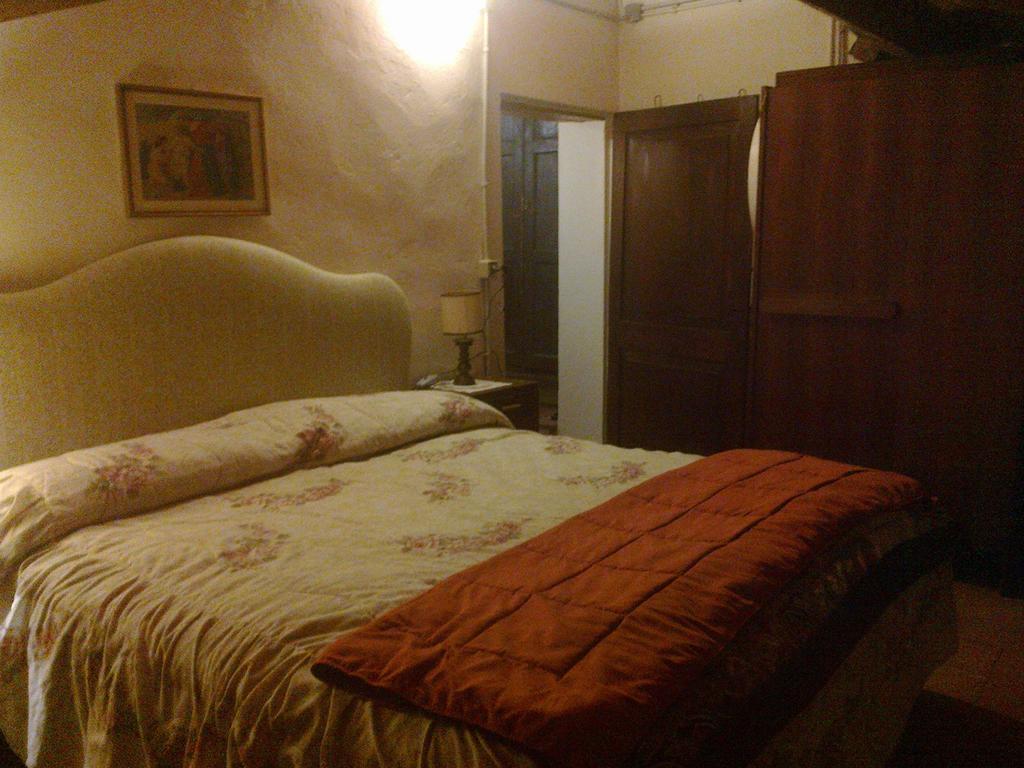 Agriturismo Antica Golena กวสตันญา ภายนอก รูปภาพ