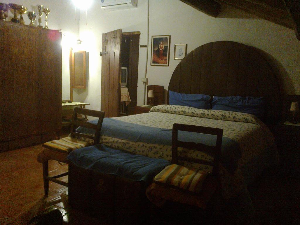 Agriturismo Antica Golena กวสตันญา ภายนอก รูปภาพ