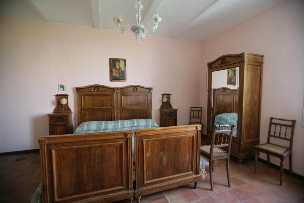 Agriturismo Antica Golena กวสตันญา ภายนอก รูปภาพ
