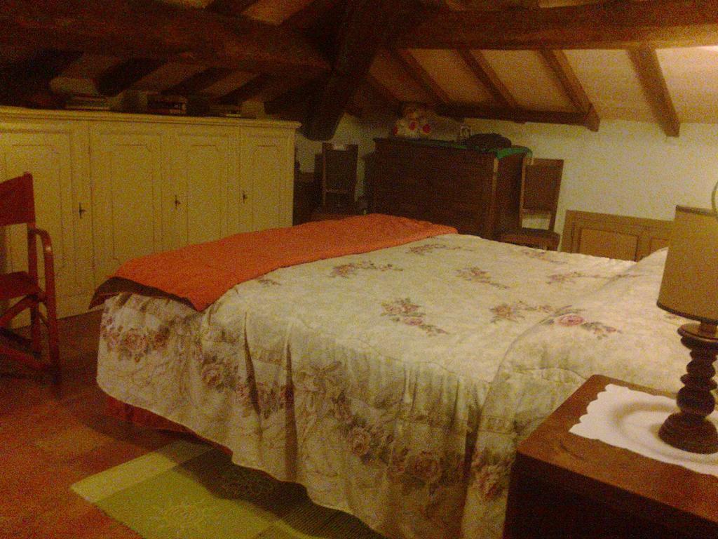 Agriturismo Antica Golena กวสตันญา ภายนอก รูปภาพ