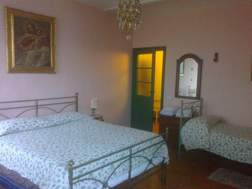Agriturismo Antica Golena กวสตันญา ภายนอก รูปภาพ